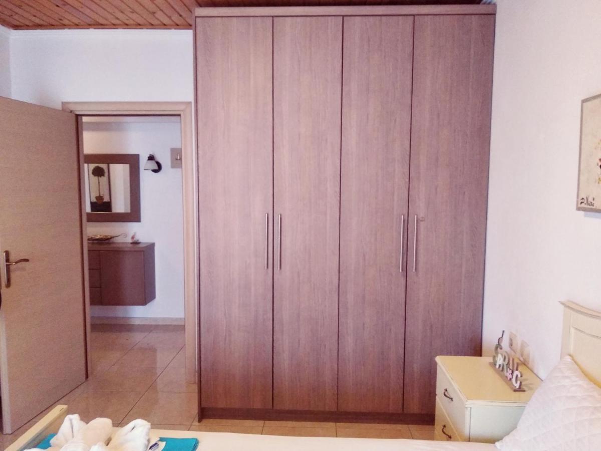 פלטמונס Niki Apartments Sea View Attic מראה חיצוני תמונה