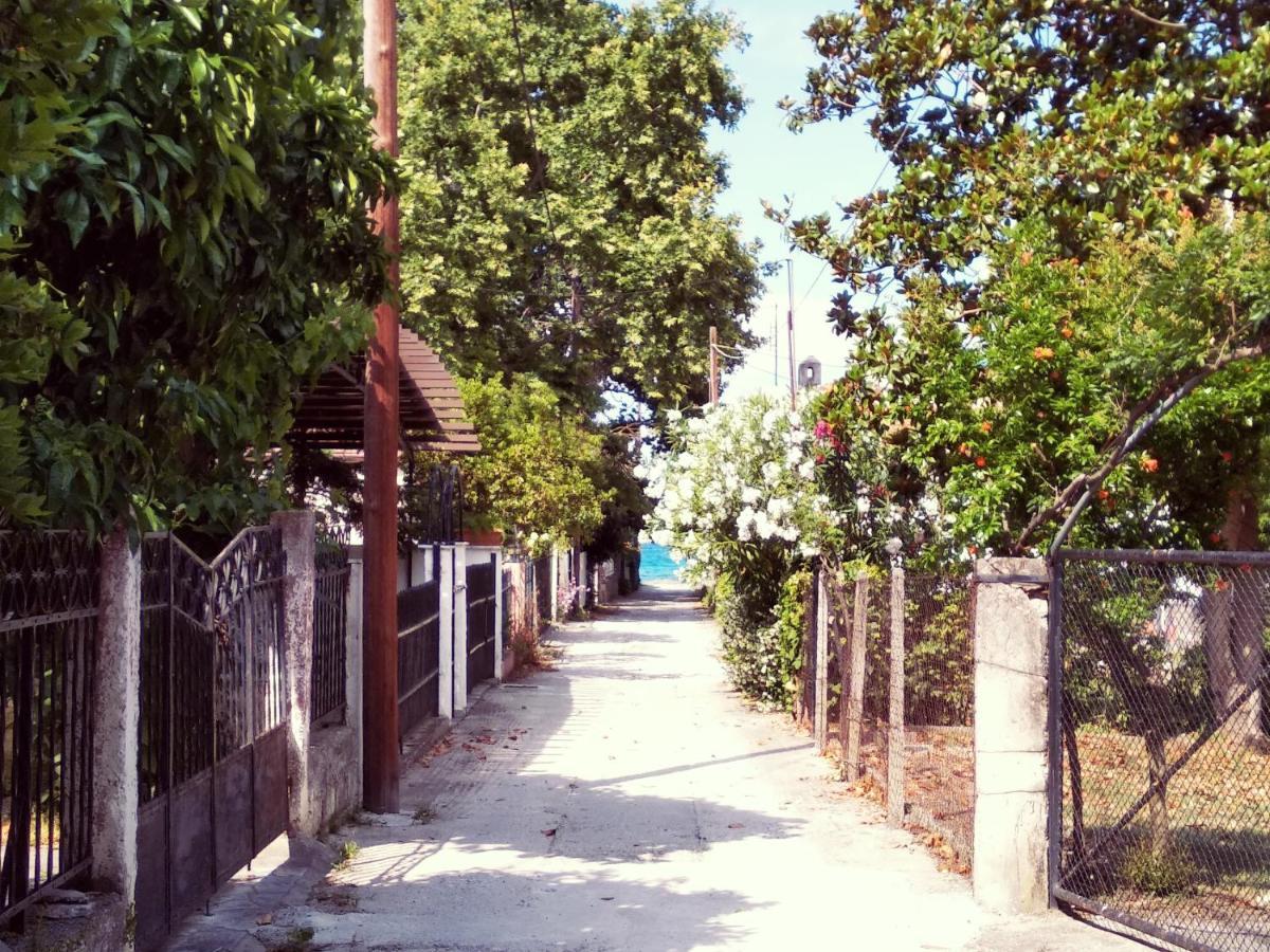פלטמונס Niki Apartments Sea View Attic מראה חיצוני תמונה