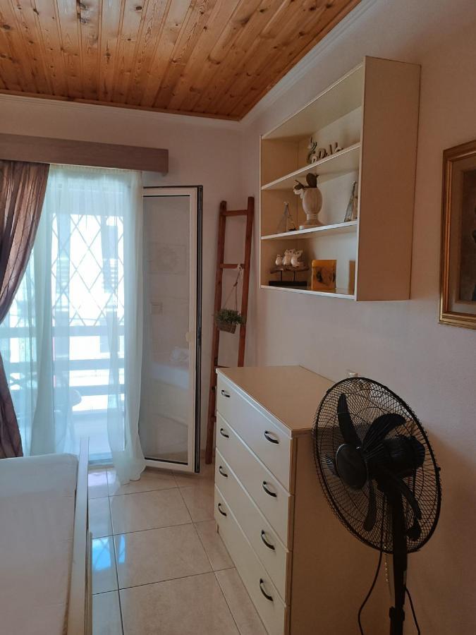 פלטמונס Niki Apartments Sea View Attic מראה חיצוני תמונה