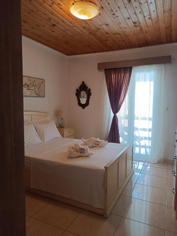 פלטמונס Niki Apartments Sea View Attic מראה חיצוני תמונה