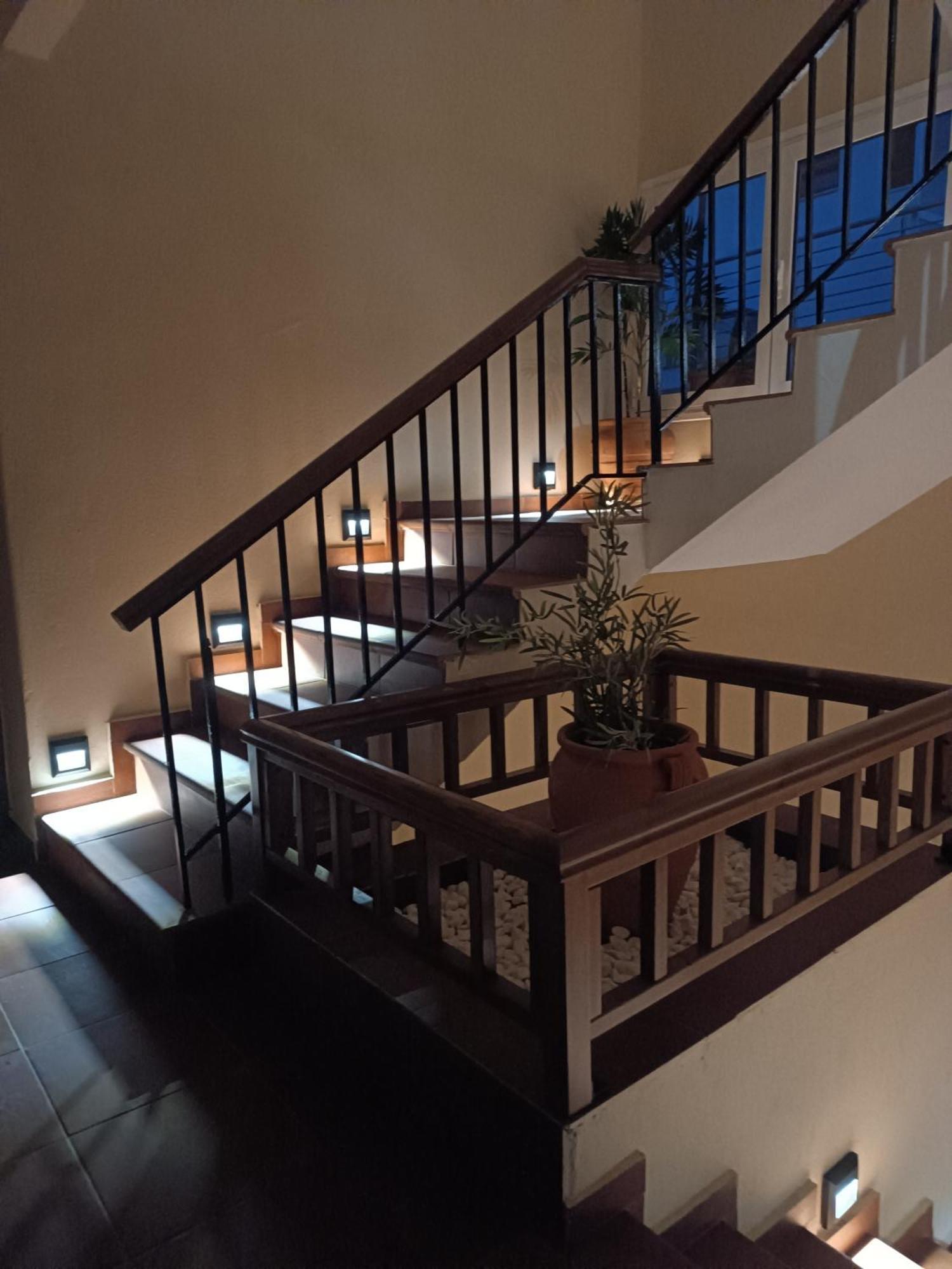פלטמונס Niki Apartments Sea View Attic מראה חיצוני תמונה