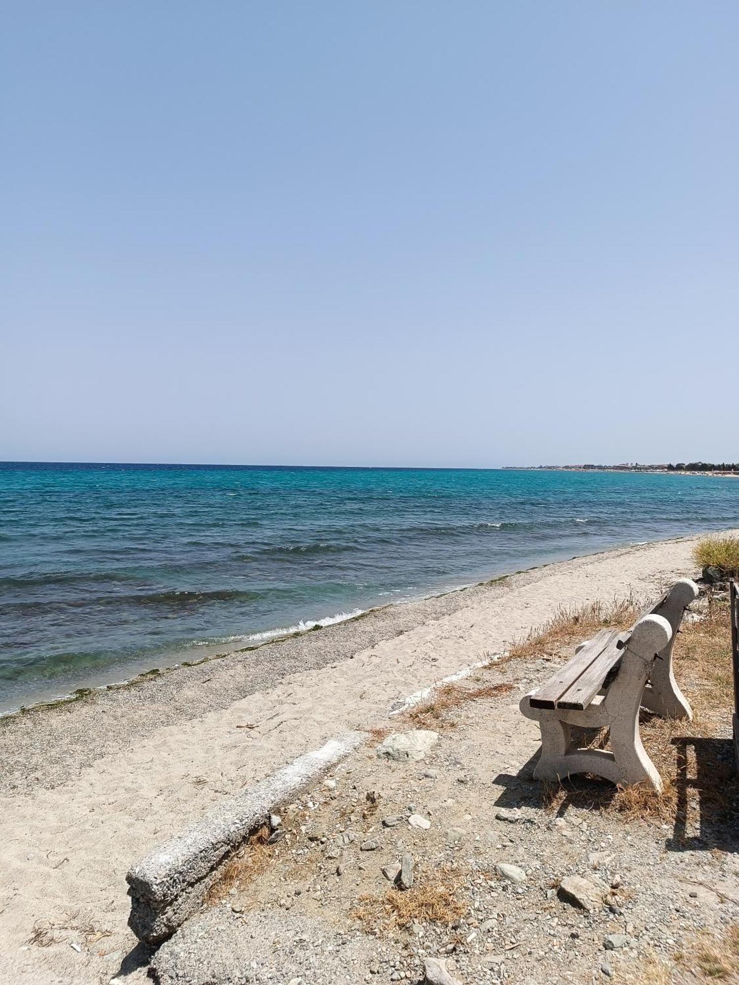 פלטמונס Niki Apartments Sea View Attic מראה חיצוני תמונה